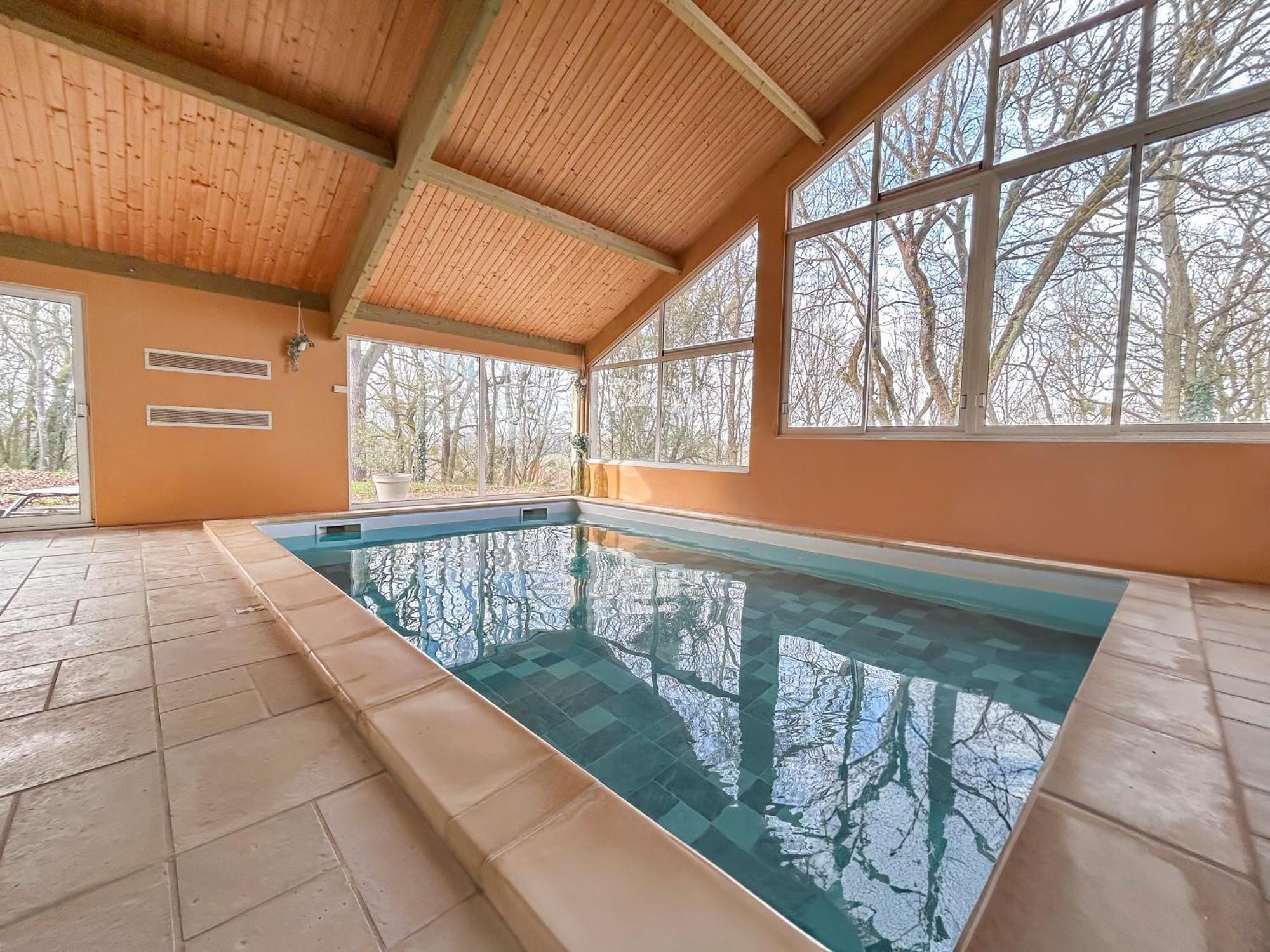 Gite L'Oree Des Buis, Piscine Privatisable Vouille  ภายนอก รูปภาพ