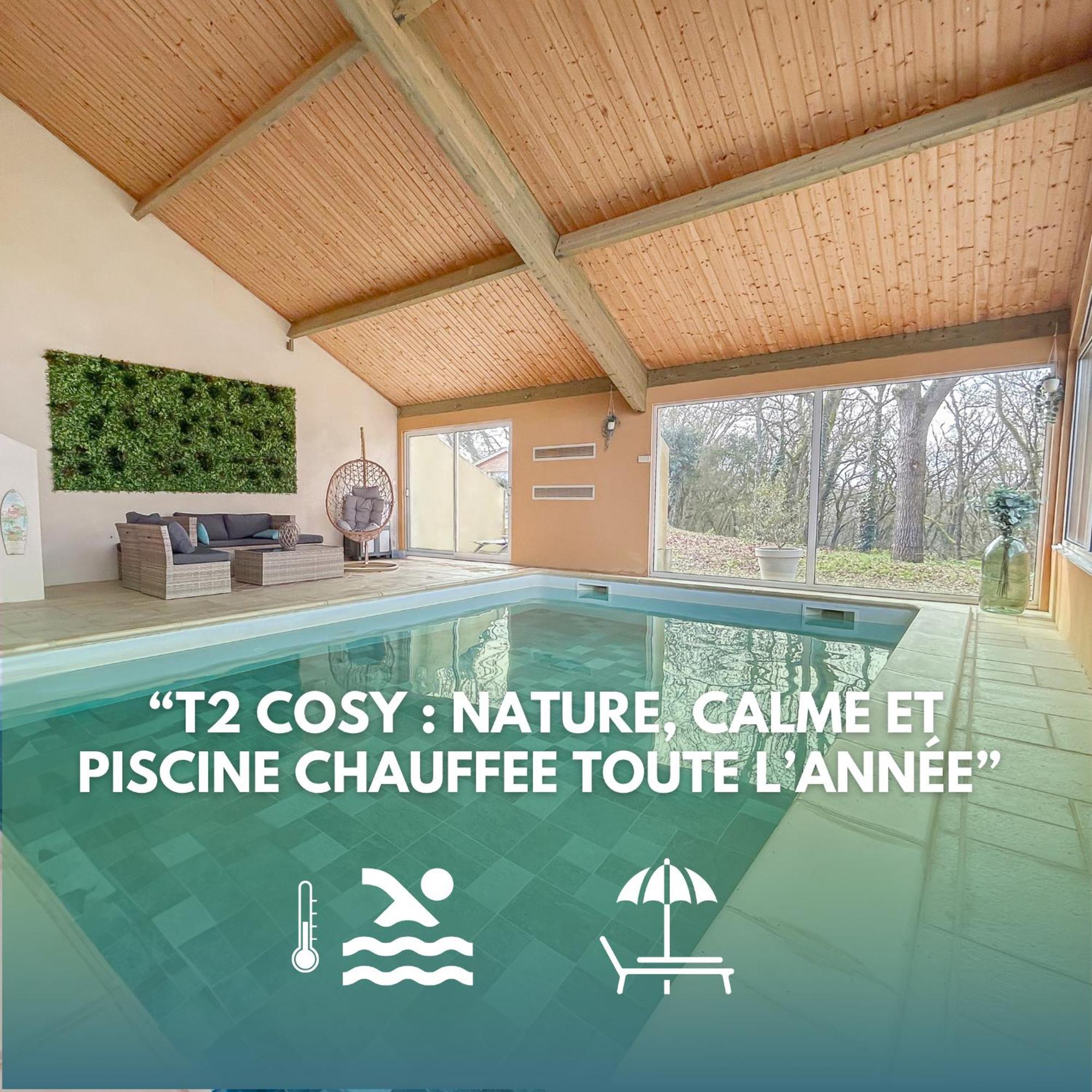 Gite L'Oree Des Buis, Piscine Privatisable Vouille  ภายนอก รูปภาพ